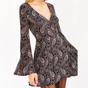 Bell Sleeve Paisley Wrap Dress // Ecoté